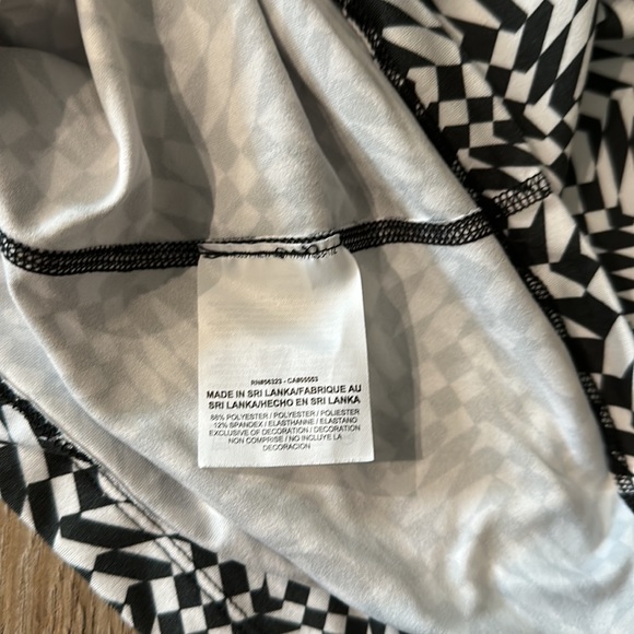 Nike Skinny Dri Fit  Racerback - Picture 3 of 4